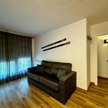 Aparthotel Turisticos Poblado Arinsal